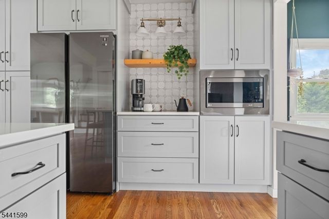 430 W 6Th Ave, Roselle Boro, NJ 07203