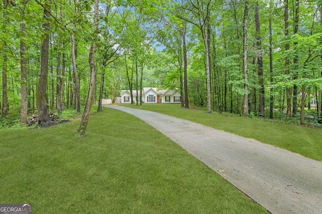 384 Marsha Way, Sharpsburg, GA 30277