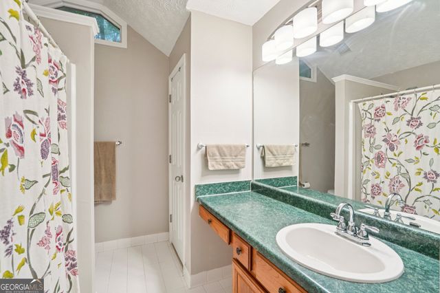 384 Marsha Way, Sharpsburg, GA 30277