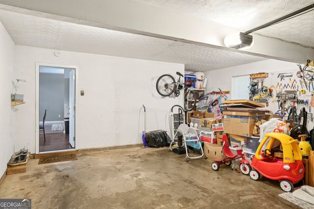 384 Marsha Way, Sharpsburg, GA 30277