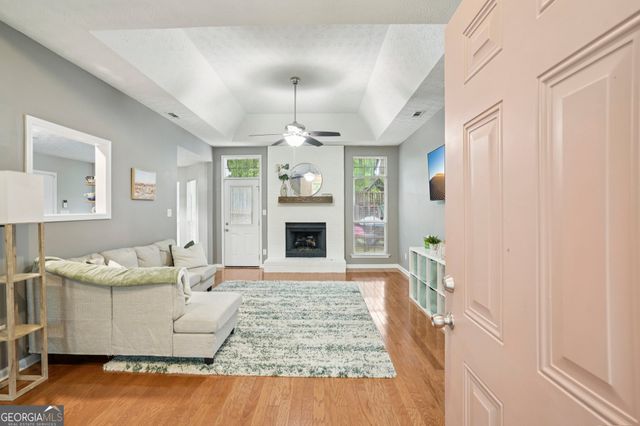 384 Marsha Way, Sharpsburg, GA 30277