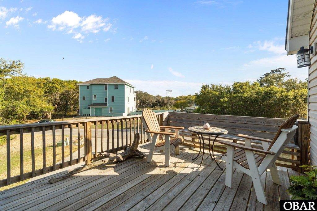 Image 4 of property listing at 100 Tides Drive Lot 1, Duck, NC 27949