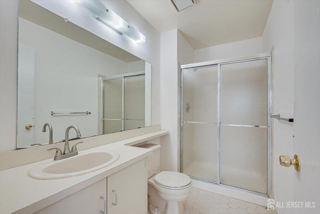 349 Lancaster Court, Piscataway, NJ 08854