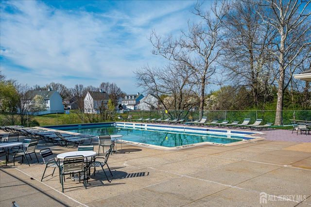 349 Lancaster Court, Piscataway, NJ 08854