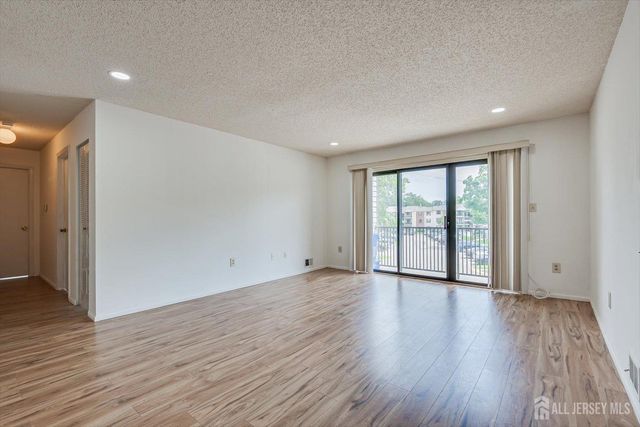 349 Lancaster Court, Piscataway, NJ 08854