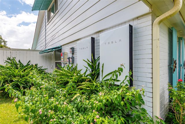 1902 Port Royal Drive, Nassau Bay, TX 77058