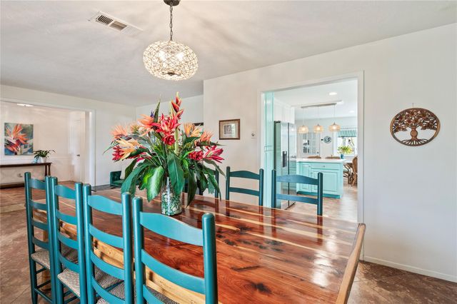 1902 Port Royal Drive, Nassau Bay, TX 77058