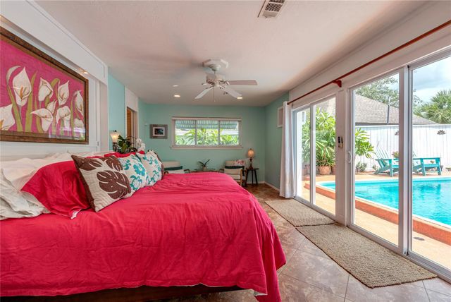 1902 Port Royal Drive, Nassau Bay, TX 77058