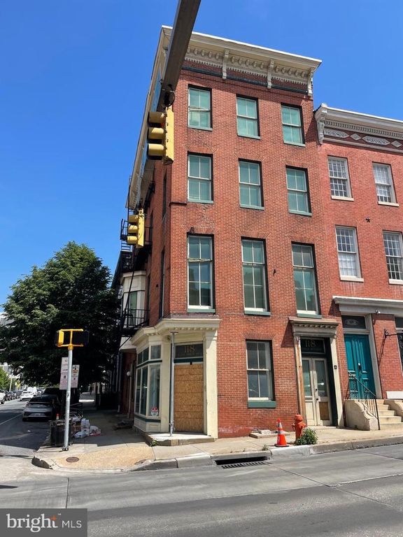 118 W MULBERRY ST, Baltimore, MD 21201