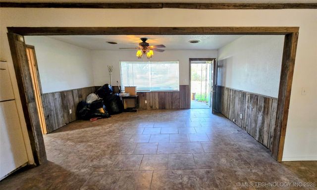 303 Chickasaw Street, Savanna, OK 74565