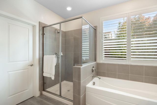 2823 Broken Bit Ln, Rocklin, CA 95765