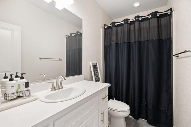 2823 Broken Bit Ln, Rocklin, CA 95765