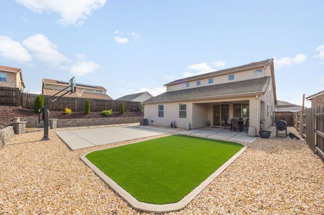 2823 Broken Bit Ln, Rocklin, CA 95765