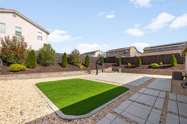 2823 Broken Bit Ln, Rocklin, CA 95765