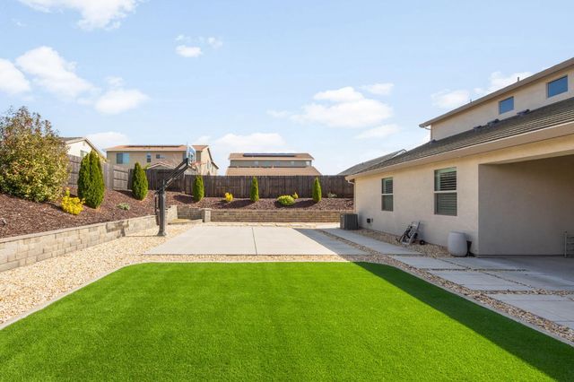 2823 Broken Bit Ln, Rocklin, CA 95765