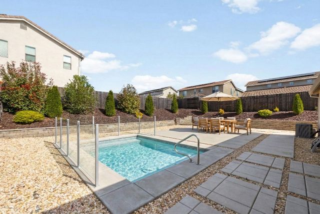 2823 Broken Bit Ln, Rocklin, CA 95765