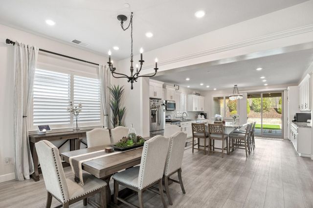 2823 Broken Bit Ln, Rocklin, CA 95765