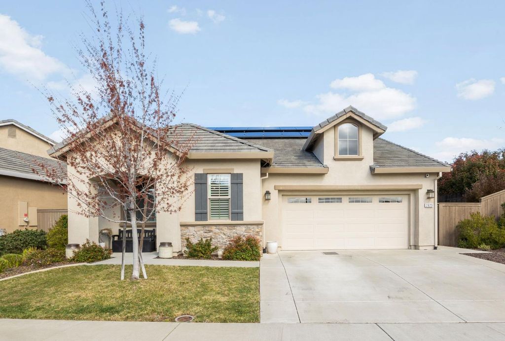 2823 Broken Bit Ln, Rocklin, CA 95765