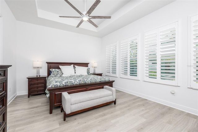 5464 WAYFARER AVENUE, Apollo Beach, FL 33572