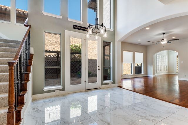 818 La Cima, Irving, TX 75039