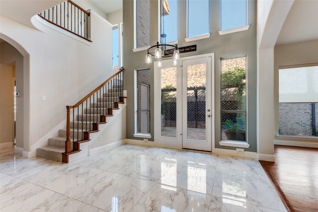 818 La Cima, Irving, TX 75039