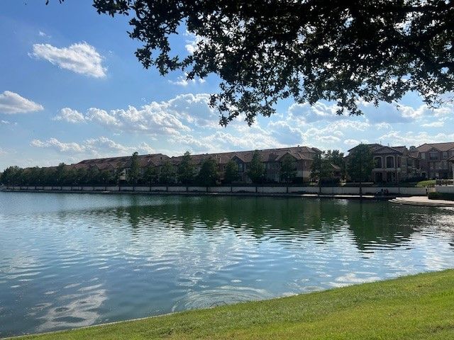 818 La Cima, Irving, TX 75039