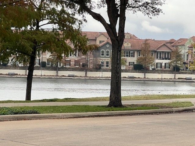 818 La Cima, Irving, TX 75039