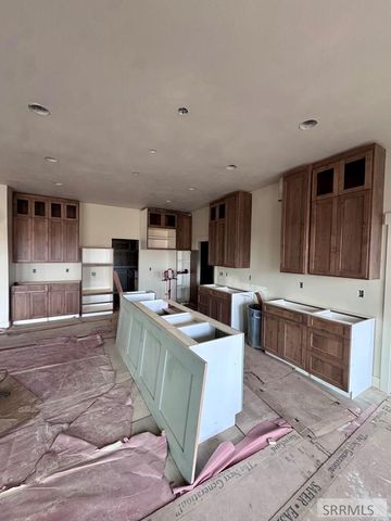 386 N 3744 E, Rigby, ID 83442