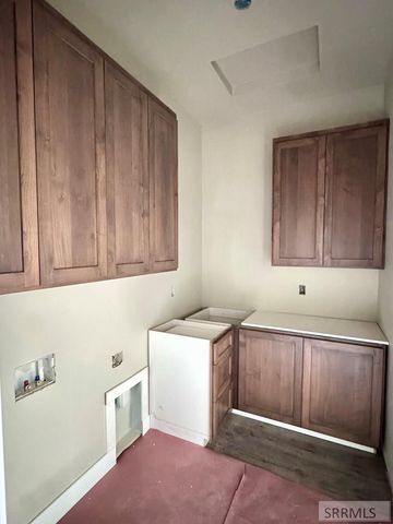 386 N 3744 E, Rigby, ID 83442