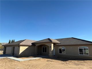 17995 Seaforth Street, Hesperia, CA 92345