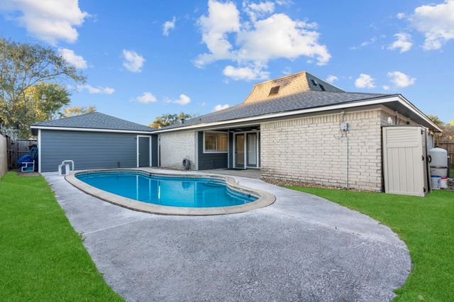 14007 Overbrook Lane, Houston, TX 77077