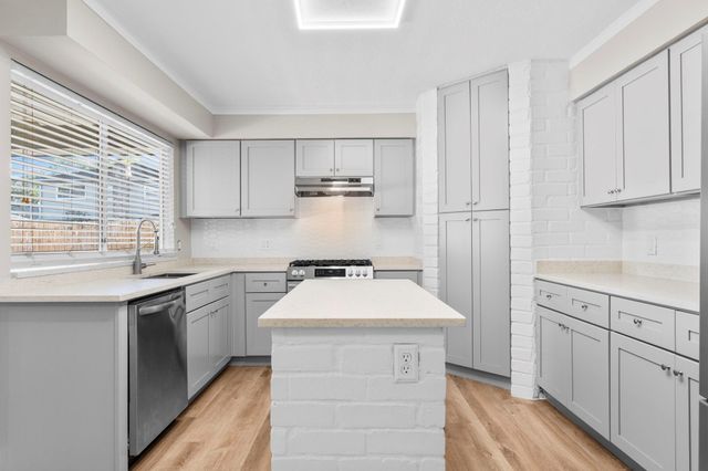 14007 Overbrook Lane, Houston, TX 77077