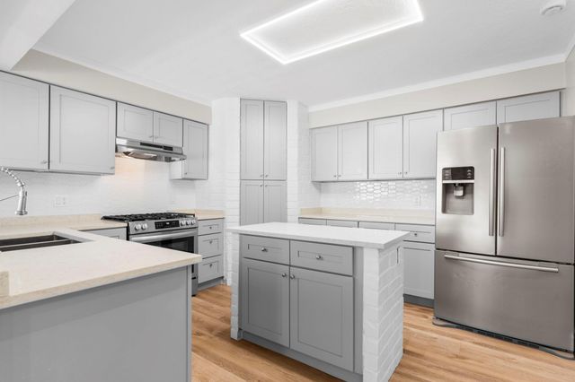 14007 Overbrook Lane, Houston, TX 77077