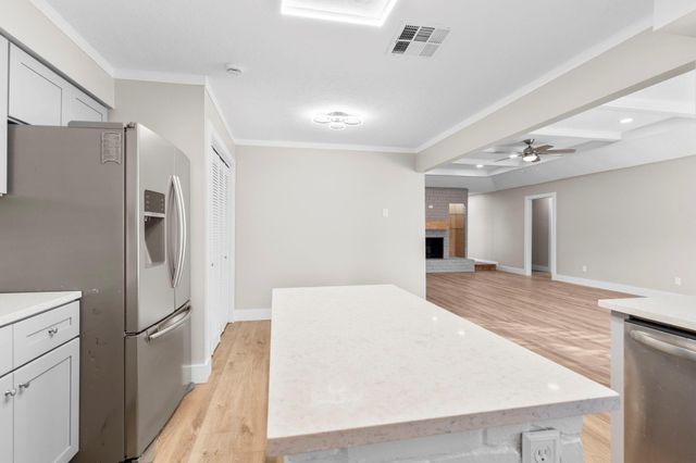 14007 Overbrook Lane, Houston, TX 77077