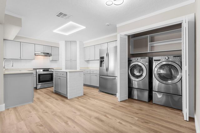 14007 Overbrook Lane, Houston, TX 77077