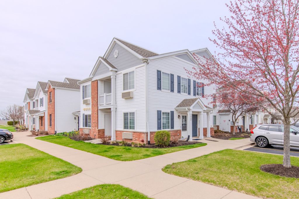 154 Bertram Drive P, Yorkville, IL 60560