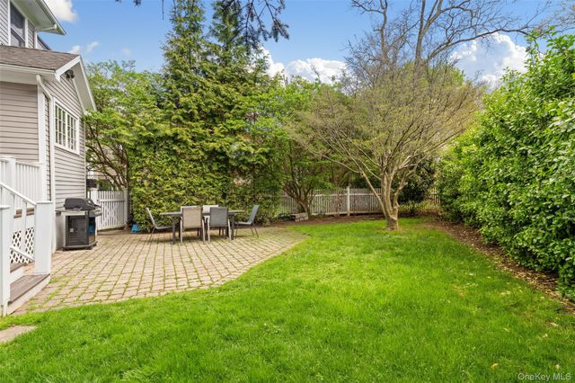 186 Murray Avenue, Larchmont, NY 10538