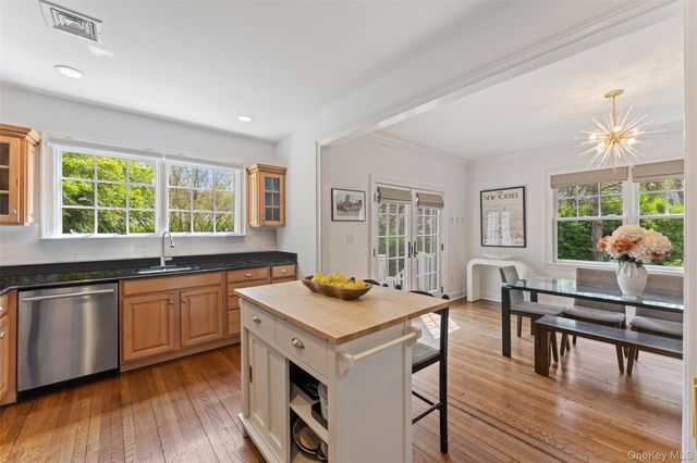 186 Murray Avenue, Larchmont, NY 10538