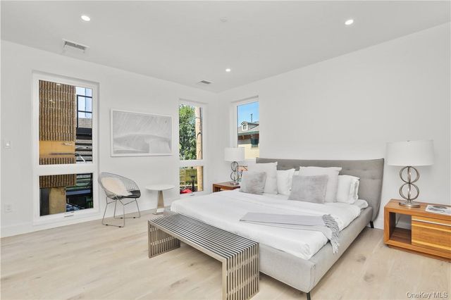 145 Library Lane 4A, Mamaroneck, NY 10543