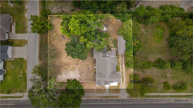335 N Robb Street, Trinity, TX 75862