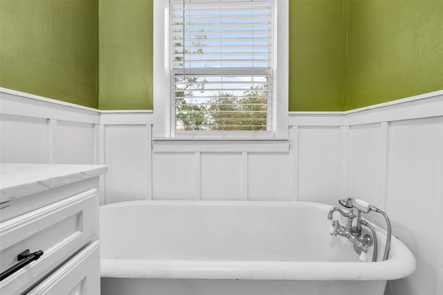 335 N Robb Street, Trinity, TX 75862