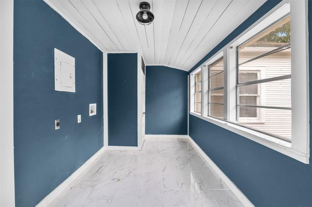 335 N Robb Street, Trinity, TX 75862