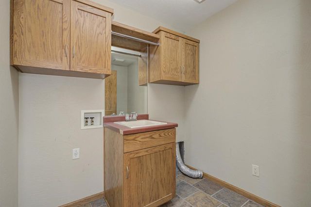 1690 GATEWAY MEADOWS LANE, Neenah, WI 54956