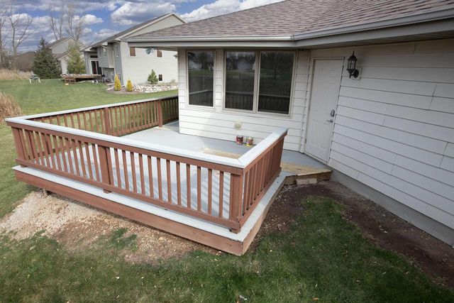 1690 GATEWAY MEADOWS LANE, Neenah, WI 54956