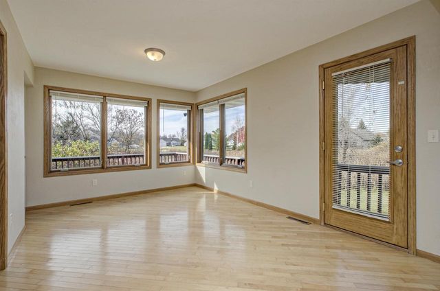 1690 GATEWAY MEADOWS LANE, Neenah, WI 54956