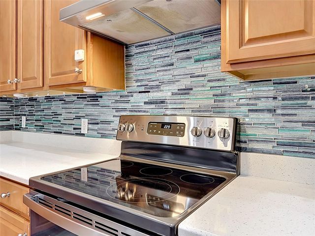 2432 EMERALD ROSE WAY, Apopka, FL 32712