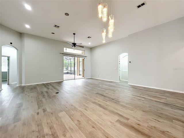 2432 EMERALD ROSE WAY, Apopka, FL 32712