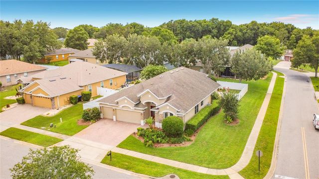 2432 EMERALD ROSE WAY, Apopka, FL 32712