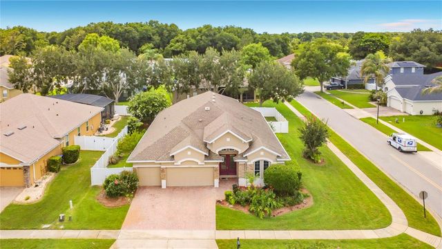 2432 EMERALD ROSE WAY, Apopka, FL 32712