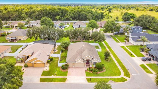 2432 EMERALD ROSE WAY, Apopka, FL 32712